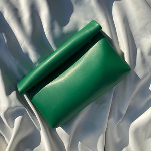 Oversize Grüne Vegane Leder Clutch, Grüne Leder Damen Tasche, Oversize Geldbörse, Leder Handtasche, Noel Tasche, Weihnachtsgeschenk, Thanksgiving Geschenk