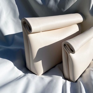 Sac en cuir crème végétalien, sac à main oversize, sac à main à rabat, sac de demoiselle d'honneur crème, cadeau de Noël, sac de Noël, sac de soirée, cadeau pour elle