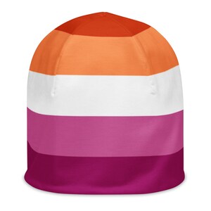 Gorro com estampa de bandeira do orgulho lésbico
