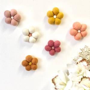 Decoración de pared con flores de fieltro estilo bohemio: decoración infantil