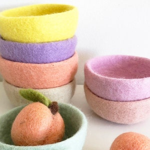 Felt bowls, pretend play serving bowls, trinket dish, nursery decor,