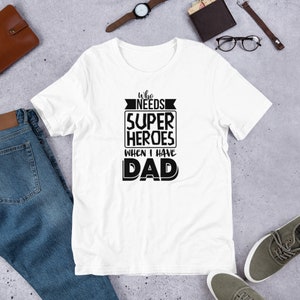 Perfektes Geschenk für Dad / Superheld Dad / Kurzärmeliges weiches T-Shirt