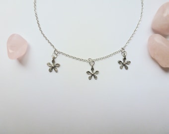 Dainty Flower Choker Necklace