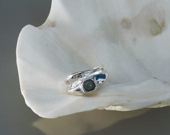 Anillo de piedra cuadrada pequeña