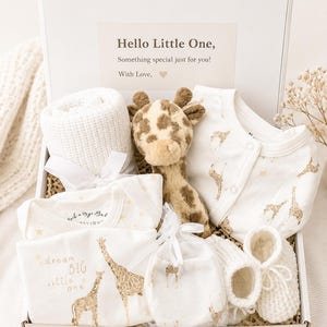 Neutral Baby Gift Box, Newborn Baby Hamper UK, Unisex Baby Shower Gift, Giraffe Safari Baby Set, New Mum Gift, 100% Cotton image 1