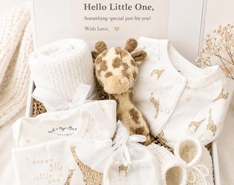 Neutral Baby Gift Box, Newborn Baby Hamper UK, Unisex Baby Shower Gift, Giraffe Safari Baby Set, New Mum Gift, 100% Cotton