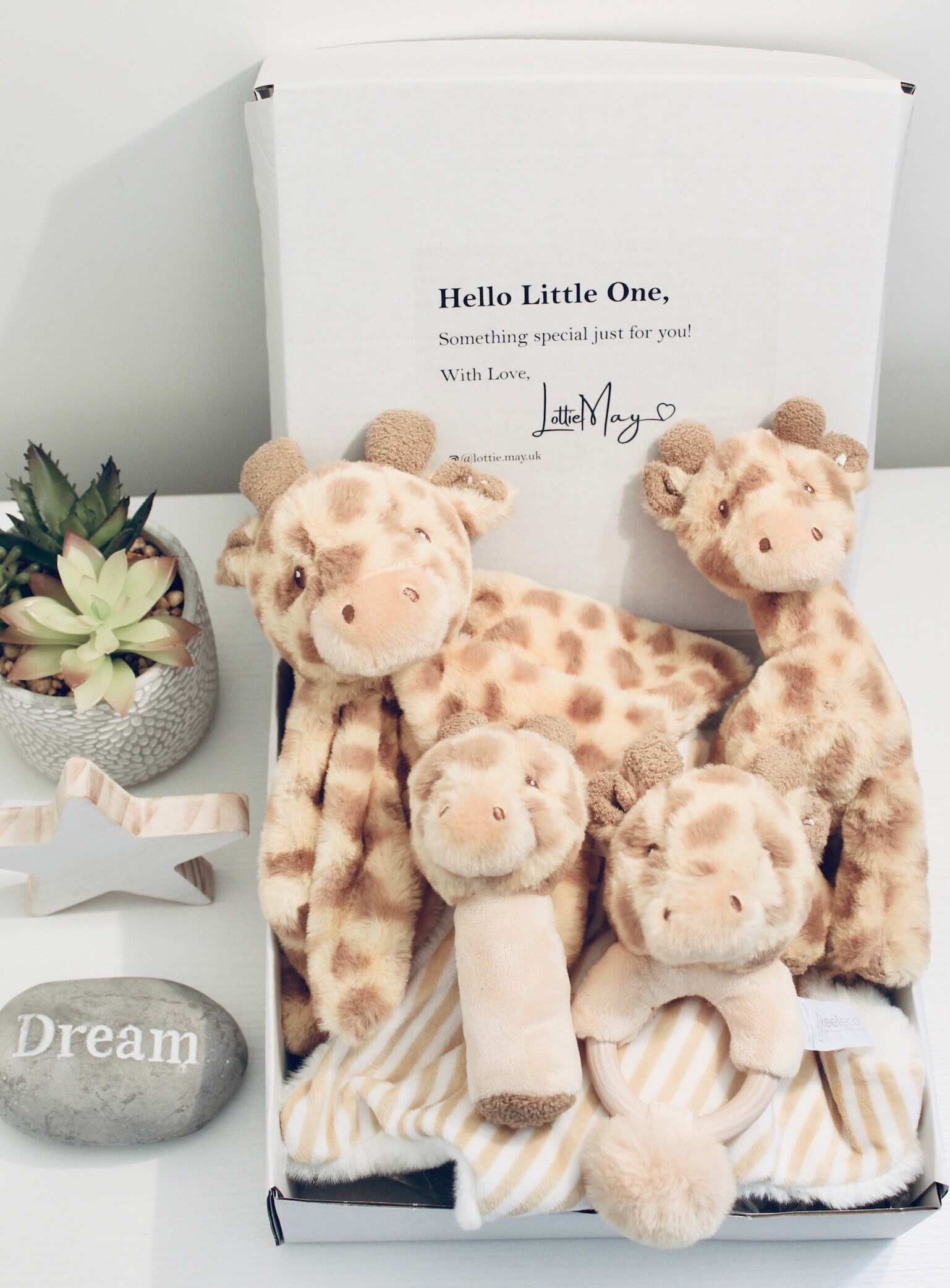 Baby Unisex Giraffe Baby Hamper Gift New Baby Baby Hamper Etsy UK