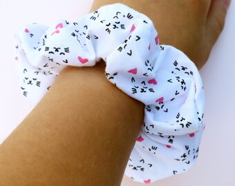 Cat Cotton Hair Scrunchie, Delicate Cat Face with Pink Hearts, Hair Accessories, Cat Lady, Gifts for Cat Lovers