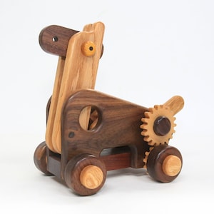 PDF PLAN : Automata Giraffe PDF plan, Wooden toys, Kids toys, Toys for kids, Wooden toy, Educational toy