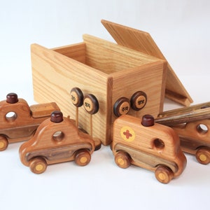 PDF PLAN : Wood toy plan, 4 traffic play cars, police car, ambulance, fire truck, tow truck