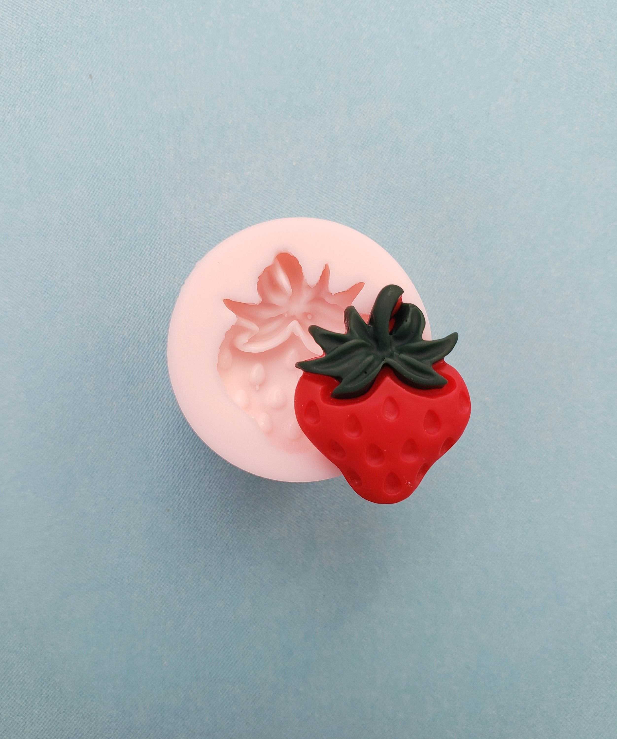 Strawberry Embeds Silicone Mold. 3d Strawberry Mold. Epoxy Resin Mold 