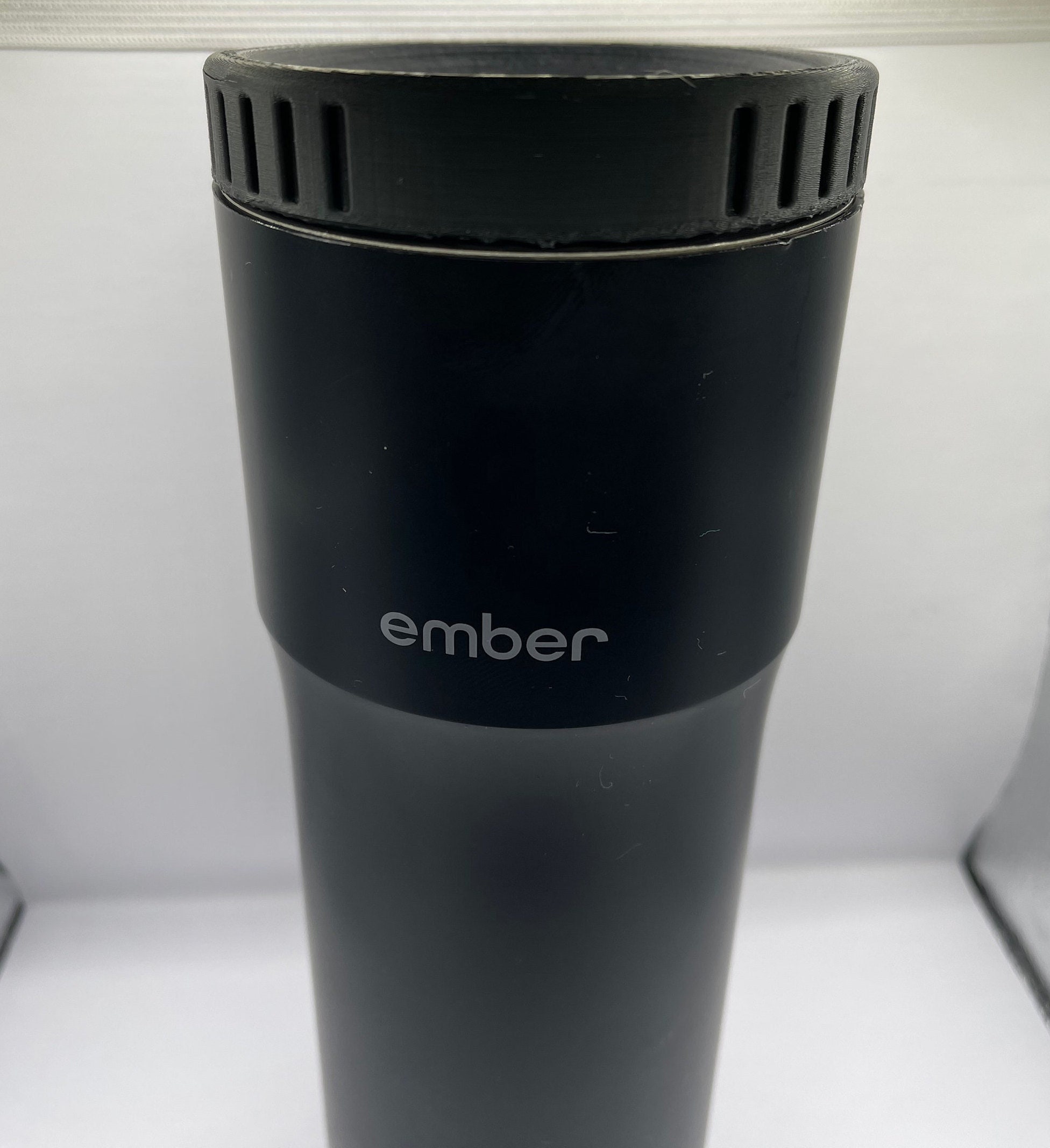 Ember Travel Mug 2 Rechargeable heating travel mug. NO