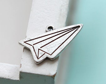 Antikförsilvrade pappersflygplansberlocker, halsband, armband, smycken, hängen, 4 st