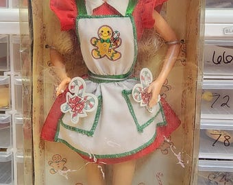 Vintage Holiday Treats Barbie Special Edition Doll From 1997