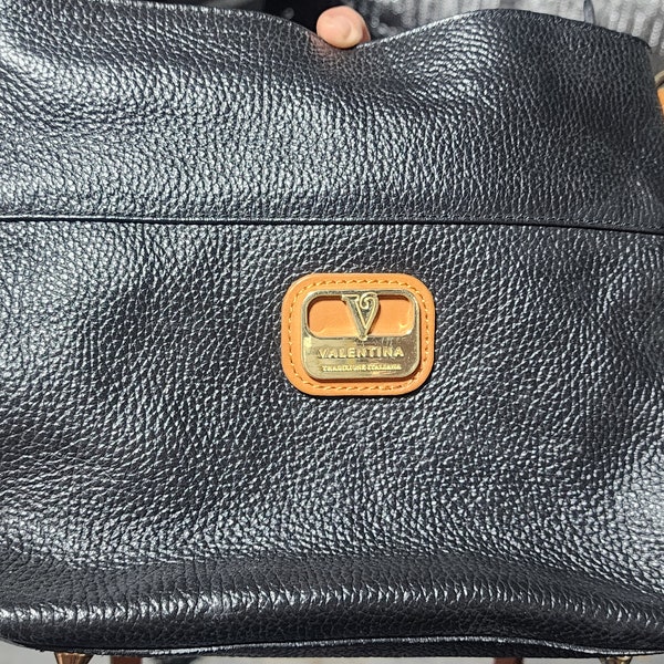 Black Valentina purse excellent used condition