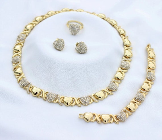 Hugs and Kisses Necklace Set | 18k Gold Filled Layered Necklace Set for Women | XO Necklace Set for women Hugs and Kisses Necklace Set | 18k Gold Filled Layered Necklace Set for Women | XO Necklace Set for women