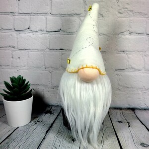 Any occasion gnome / Easter gnome / Spring gnome / Holiday decor / Gifts / Ornament / Housewarming gift / Decoration