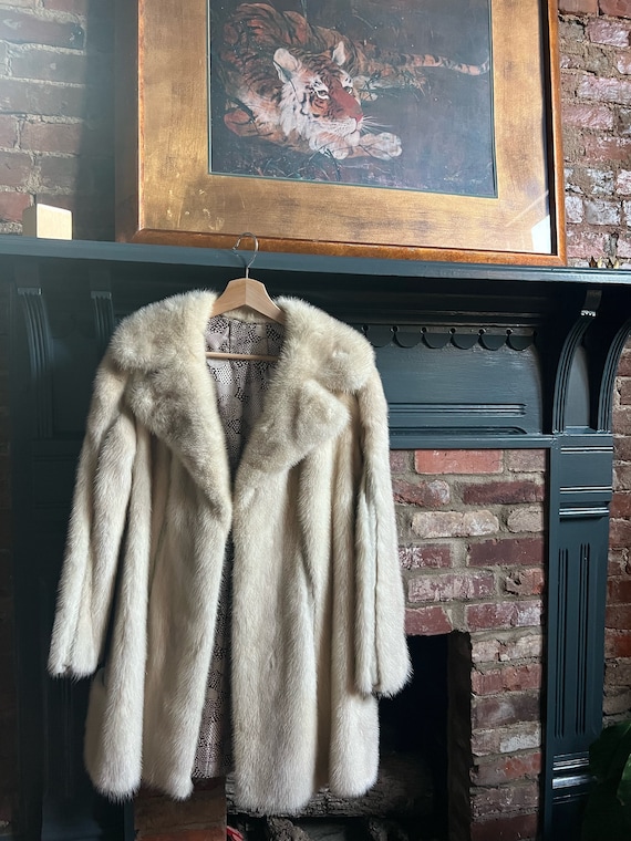 Blonde mink coat online