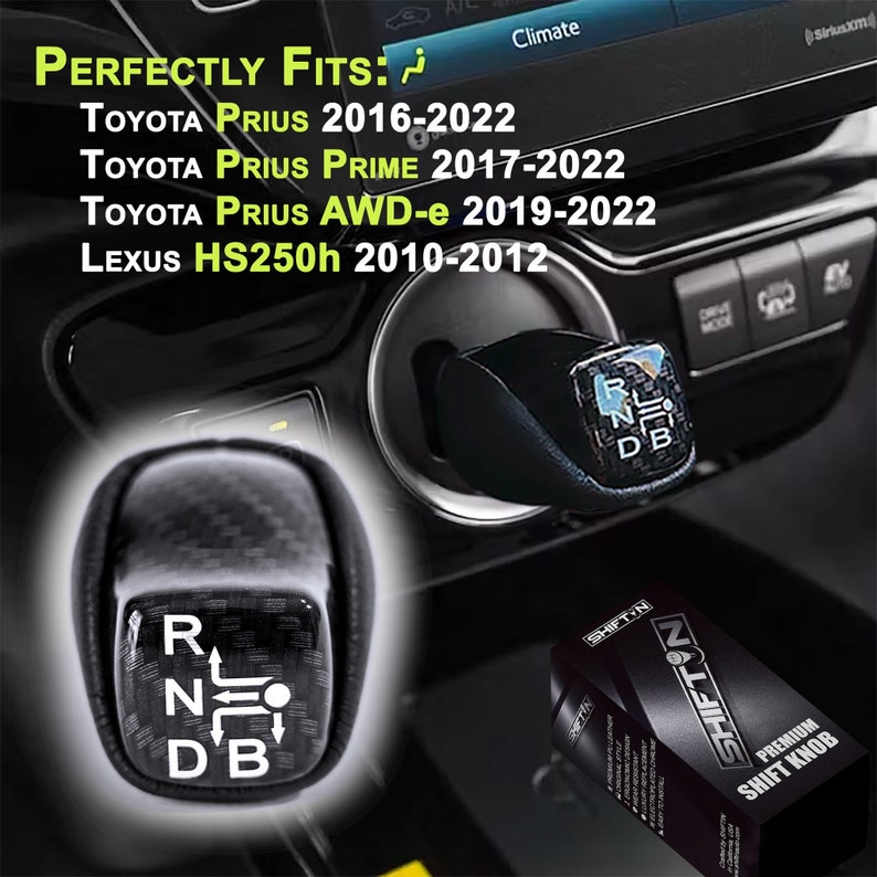 Op de afbeelding: Een versnellingspookknop van koolstofvezel met witte letters, met de versnellingsposities R, N, D en B. De afbeelding toont ook de tekst "PERFECT PAST:" en geeft compatibele Toyota Prius- en Lexus-modellen weer.