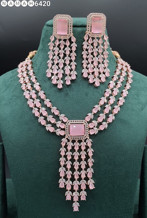 Set Selma composto da girocollo e orecchini in argento e zirconi rosa, gioielli da sposa indiani e pakistani, collana a più fili con perline, set di gioielli di tendenza - Italia