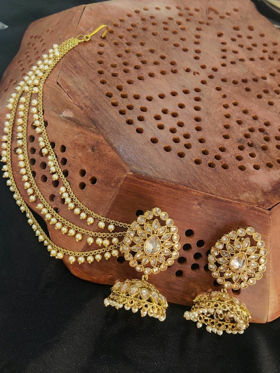 Buy 1800+ Gold Earrings Online | BlueStone.com - India's #1 Online Jewellery  Brand