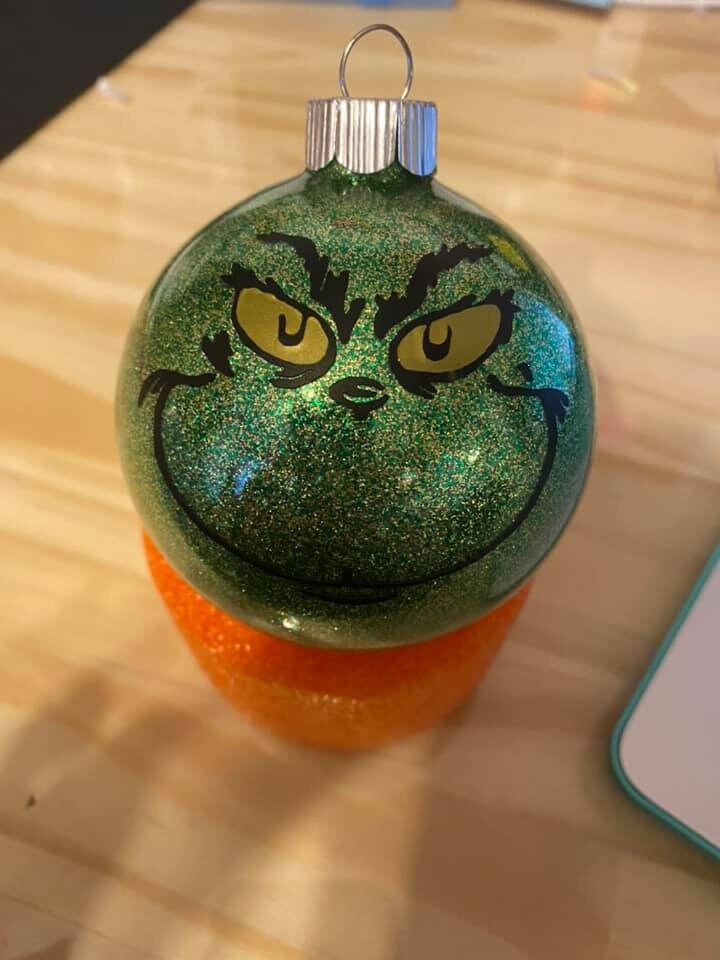 Grinch Face Ornament | Etsy