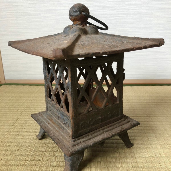 Traditional Japanese Cast Iron Hanging Lantern 釣り灯篭 Turitoro Antique Vintage Garden Lamp Outdoors