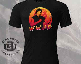 WWJD Johnny Lawrence Cobra Kai T-Shirt, Karate Kid-inspiriertes Kampfsport-T-Shirt, 80er-Jahre-T-Shirt