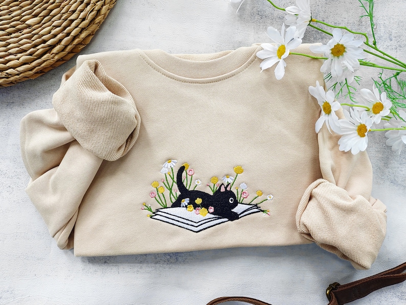 Cute Lying On The Book Cat Embroidered Sweatshirt,Embroidered Daisy crewneck,Reading Sweatshirt,Books Reading, Gift for Cat Lover image 2