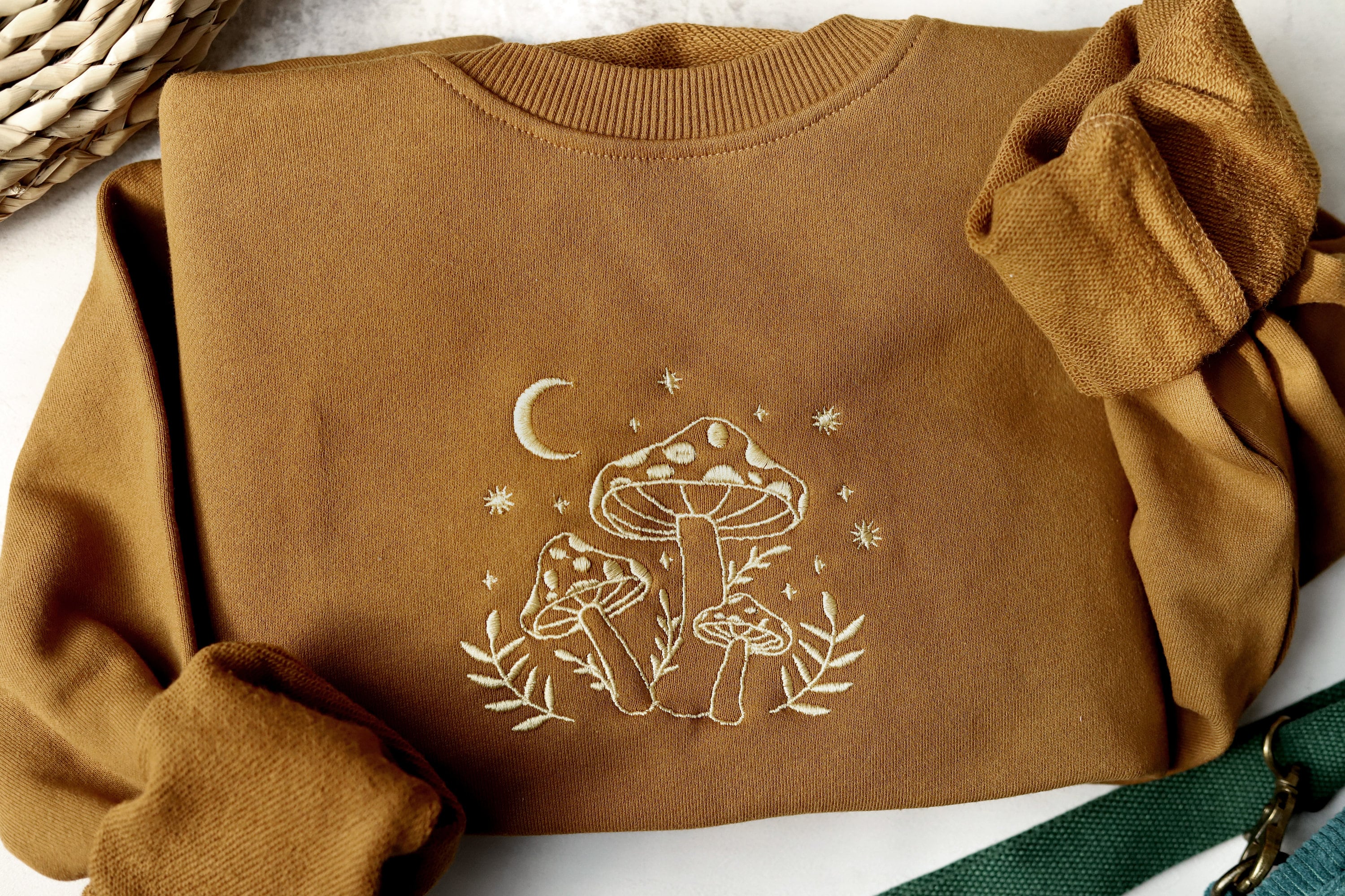 Discover Mushroom embroidered crewneck sweatshirt