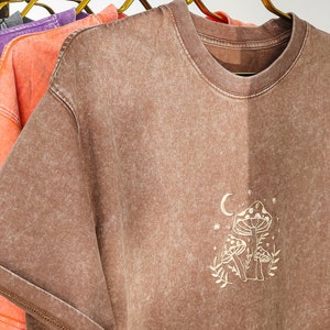 Embroidered Mushroom Tshirt,Vintage Unisex Oversize shirt,Personalized aesthetic mushroom shirt,nature shirt,mushroom gift,gift for him