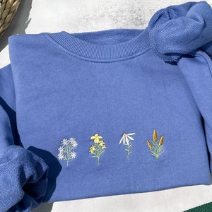 Crewneck Daisy sweatshirt embroidered,embroidered sweatshirt vintage,Flower Sweatshirt,Unisex sweatshirt,gifts for girlfriend