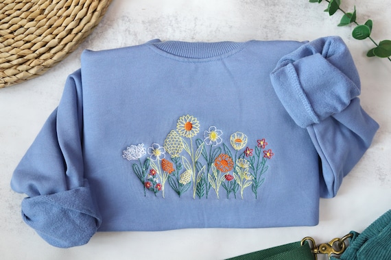 Wildflowers Embroidered Crewneck vintage Sweatshirt fine Line floral Embroidered Sweatshirt gifts for Women Friends Gift for MAMA Etsy UK