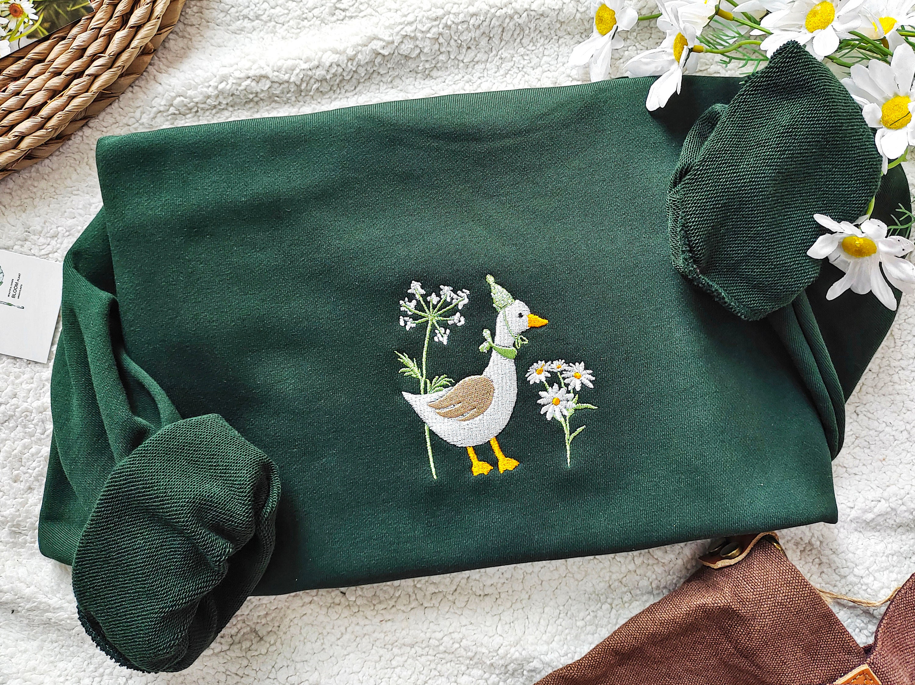 Discover Cute Embroidered Duck Sweatshirt,Goose and Daisy Embroidered Crewneck ,Funny Sweatshirt, Silly Goose,Animal Lover Gift