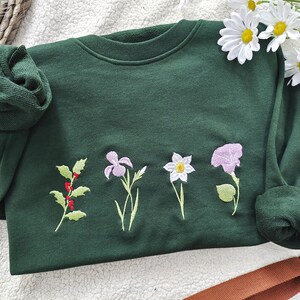 Dark Green Holly,iris,lilies and Petunias Crewneck Embroidered ...