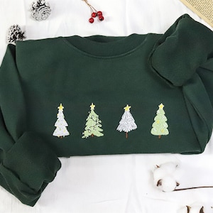 Christmas Tree embroidered  sweatshirt,embroidered crewneck ,Green Sweatshirt,vintage sweatshirt，Christmas gifts