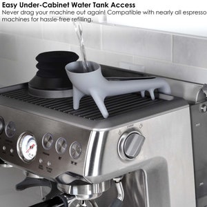 ARO Espresso™ オリジナル ウォータータンク クイックアクセス ファンネル | キャビネット下のウォータータンクにアクセスするためのオフセット ファンネル | シリコン製も登場!