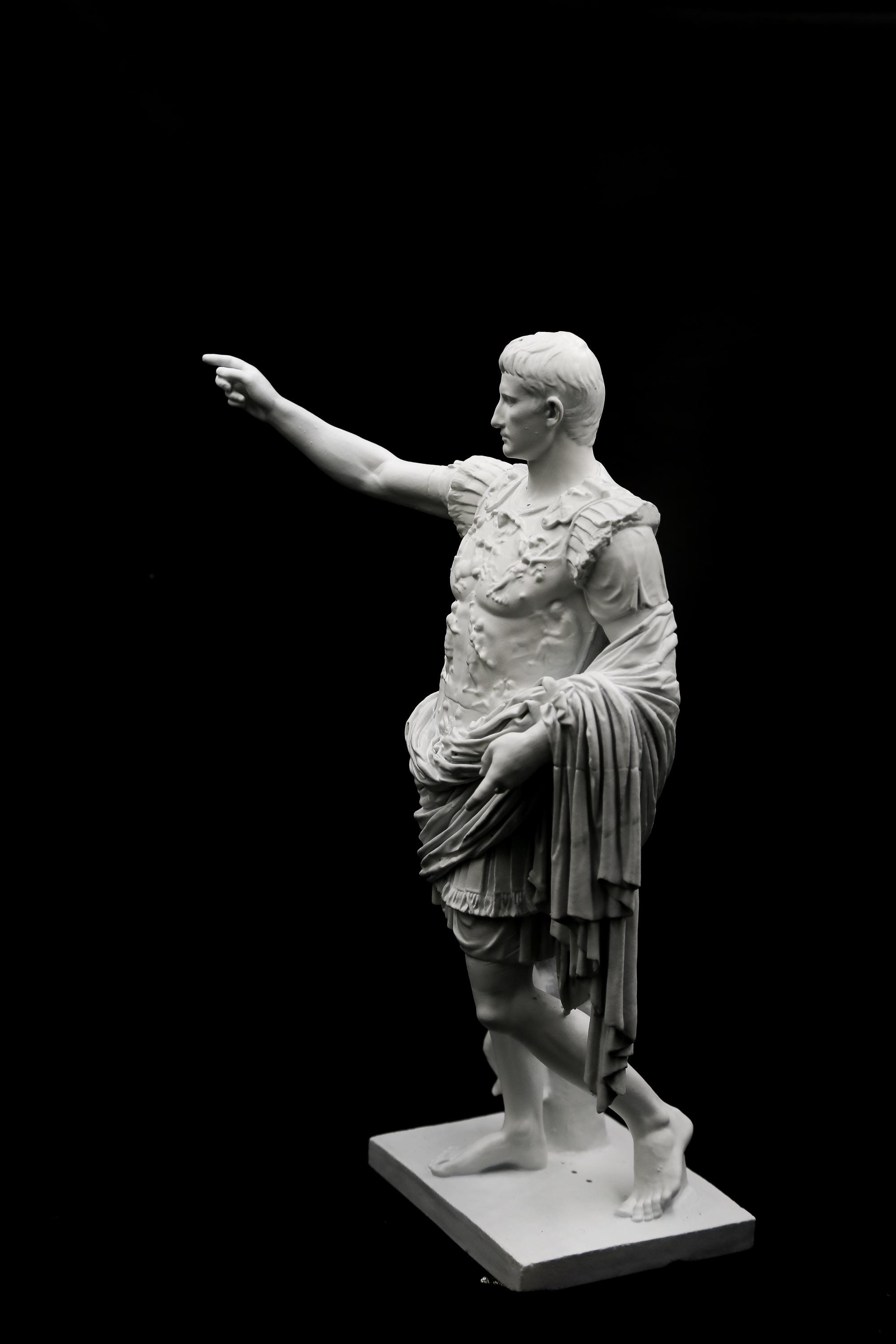 プリマ・ポルタのアウグストゥス像 | ローマ初代皇帝 | サイズ