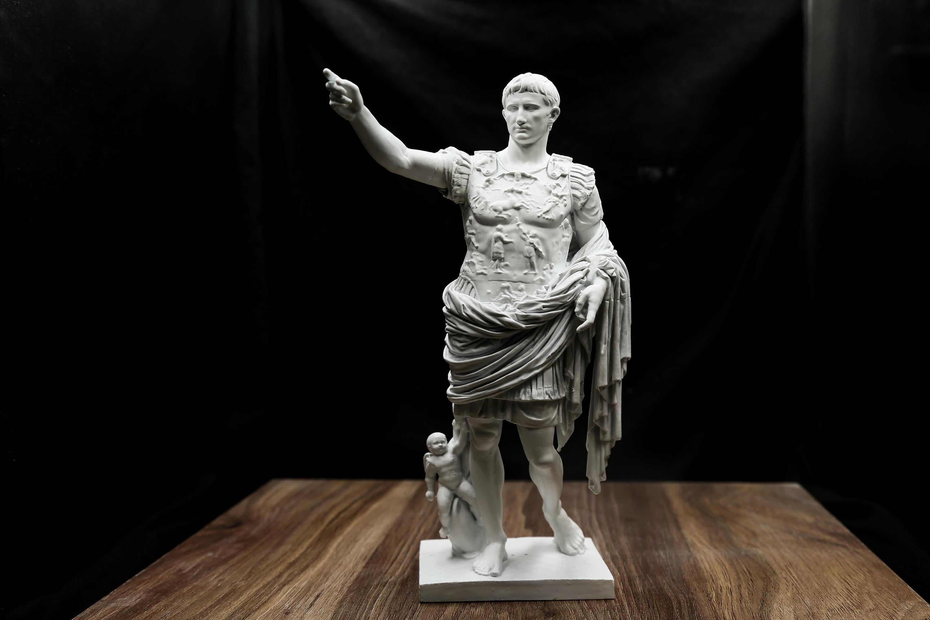 プリマ・ポルタのアウグストゥス像 | ローマ初代皇帝 | サイズ