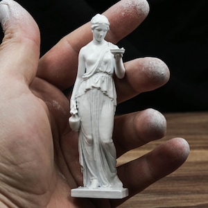 Hebe-minibeeldje – beeldhouwkunst Griekse godin Bertel Thorvaldsen