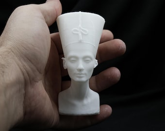 Nefertiti bystfigur