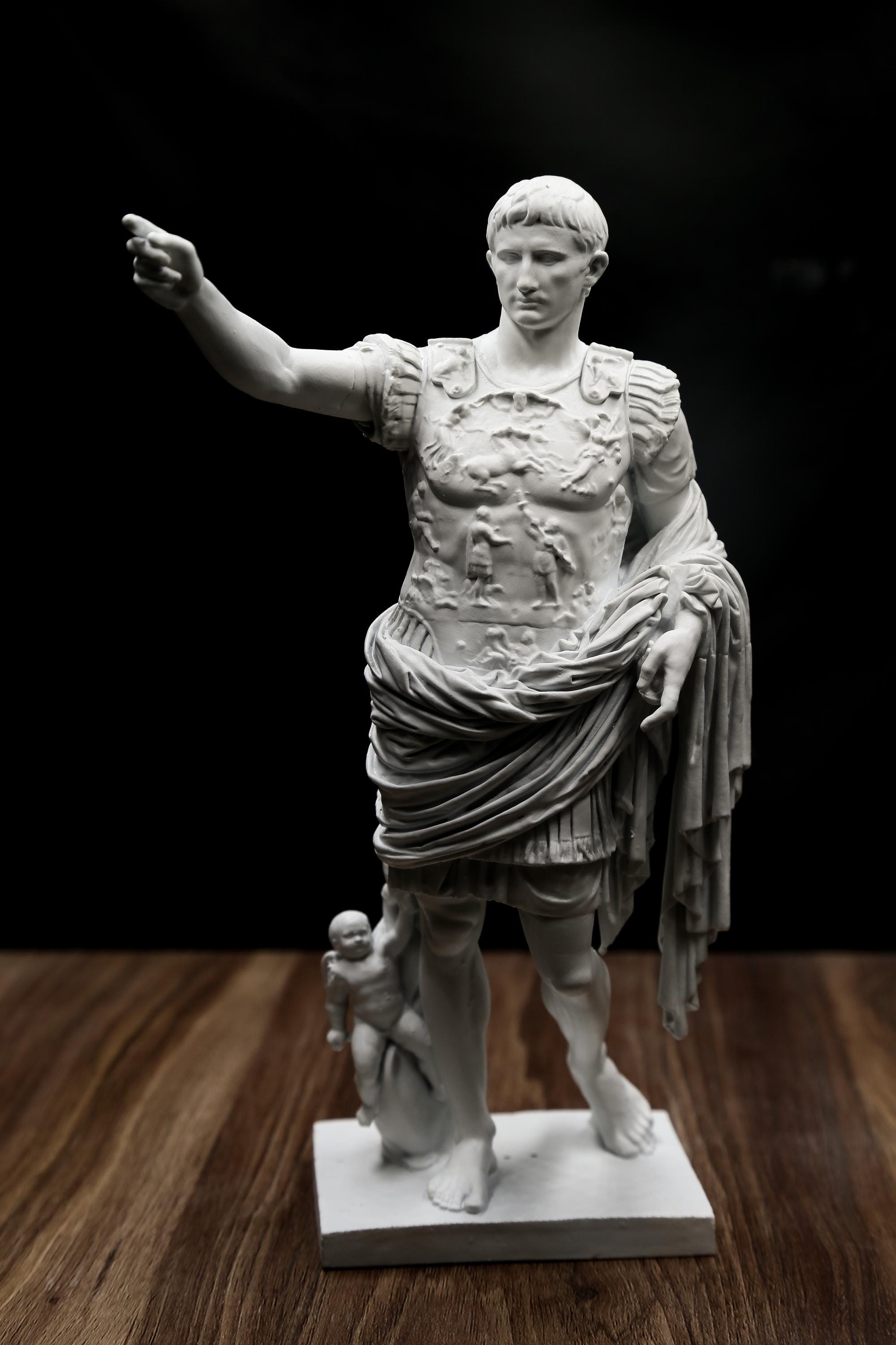 プリマ・ポルタのアウグストゥス像 | ローマ初代皇帝 | サイズ