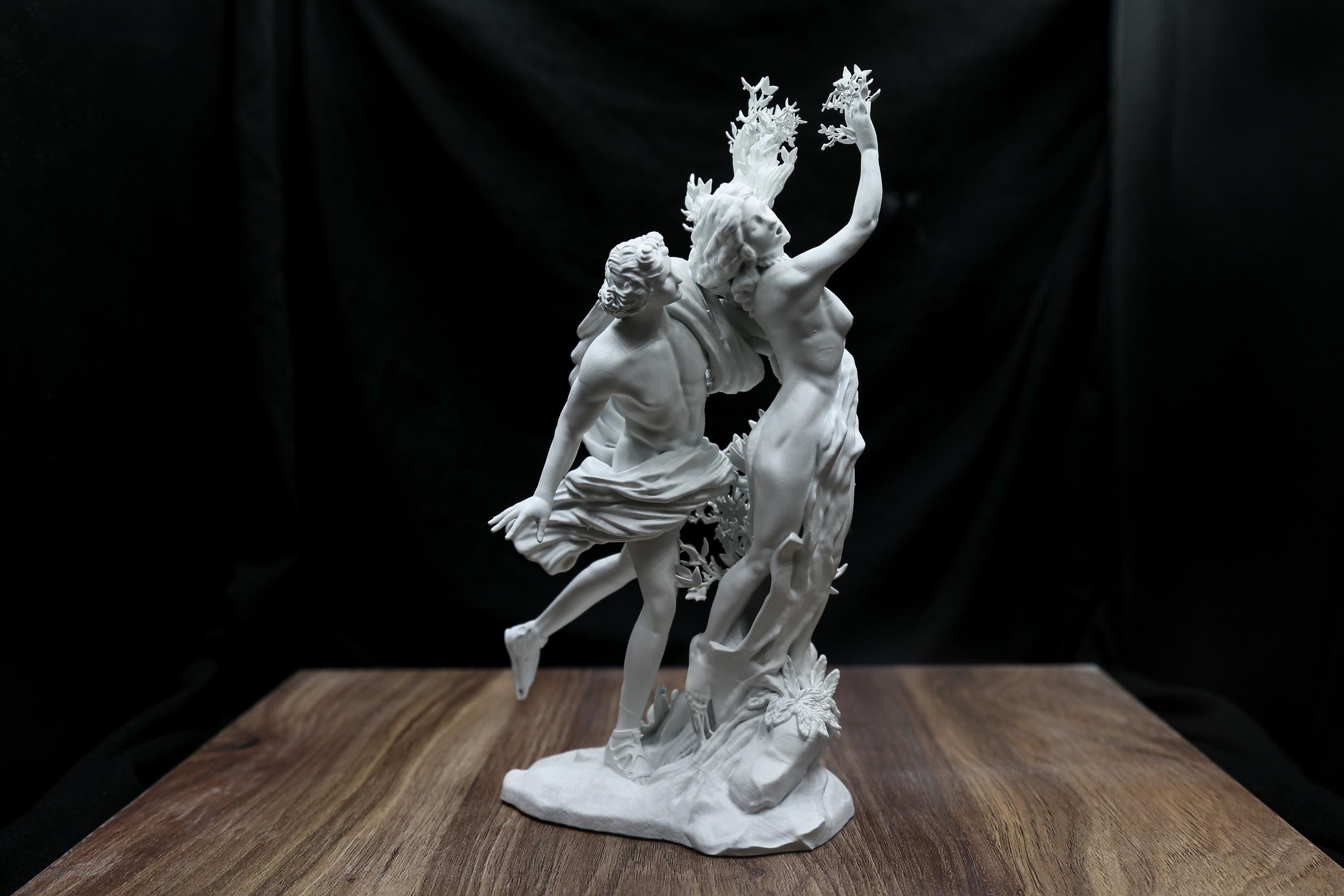 アポロ と ダフネ ギリシャの女神の彫刻像 大理石風(ベルニーニ作) アポロ と ダフネ ギリシャの女神の彫刻像 大理石風(ベルニーニ作)