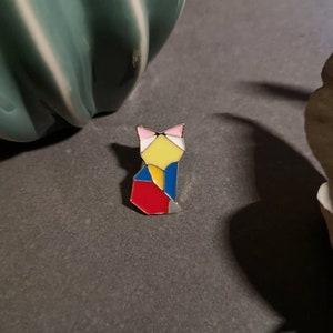 Colourful Animal Pins | Cat Pins | LGBTQ+ Enamel Pins | Pride Pins | LOVE Pins | Rainbow Pins | NHS Pins | Fun Pins | Perfect Gifts | E4L