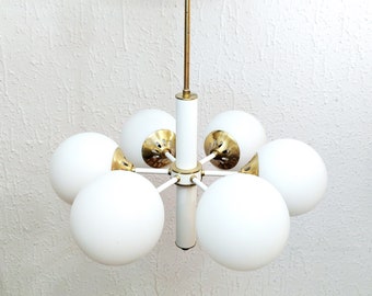 Spoetnik-kroonluchter uit het ruimtetijdperk met zes melkachtige ballen - Joegoslavië, jaren 70