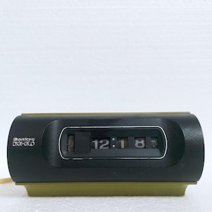 Sankyo Flip Clock DIGI-GLO, Made in Japan 1970s