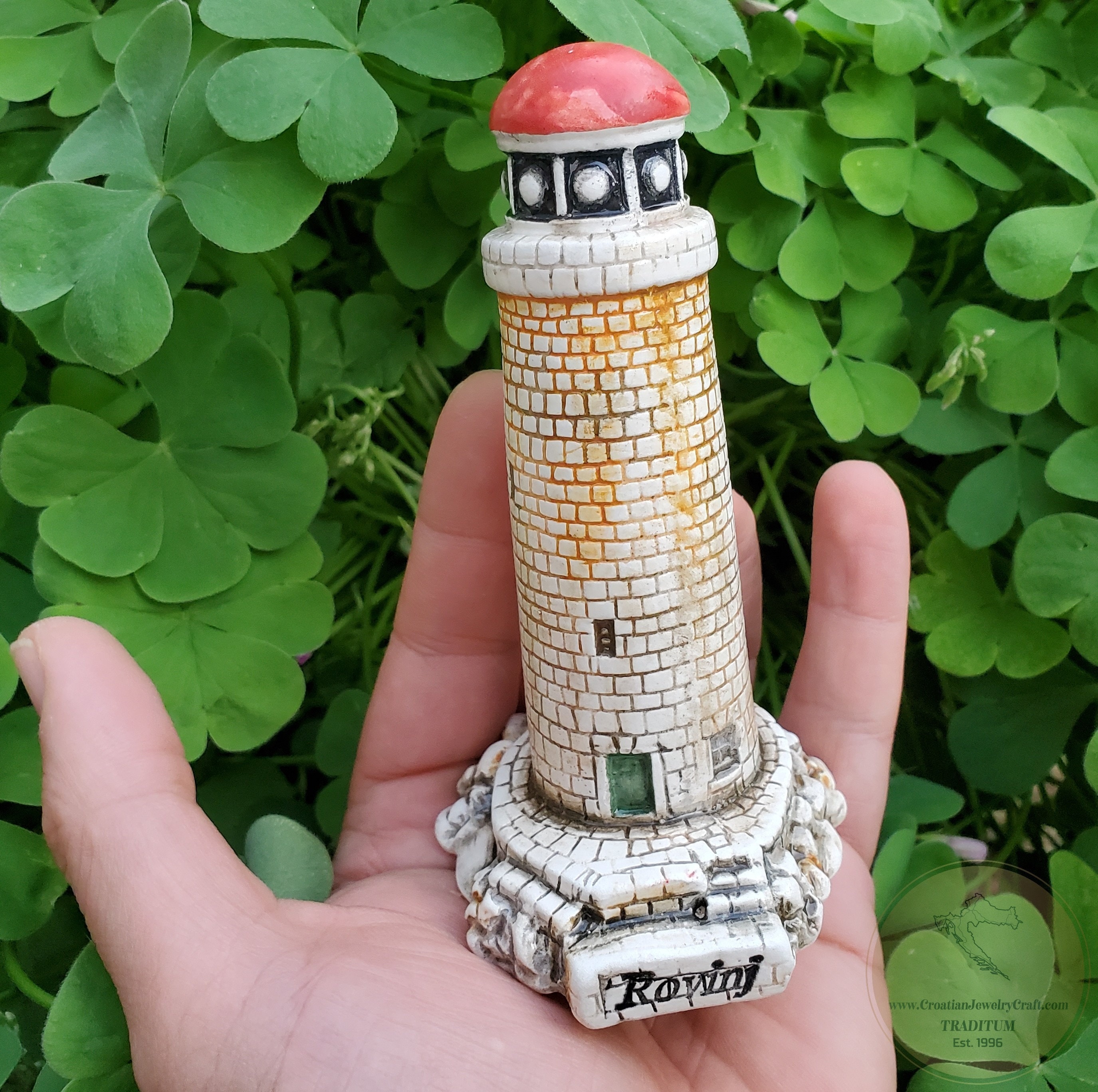 219 置物　鶴　　　SOUVENIR FOR FOREIGNERS Authentic Croatian Souvenir Gift, Made in Croatia Gift