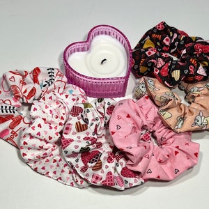 Valentine’s Day scrunchie set, Hair Ties for girls, Valentines Day gift for daughter, Valentines hair ties, Heart scrunchie, Ponytail holder