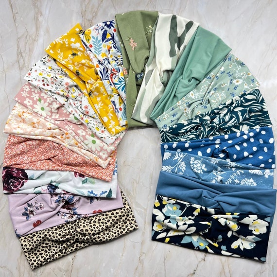 Twist headband for women, Nurse headband with buttons for mask, Soft headband, Graduation gift nurse, Yoga headband, Healthcare headband