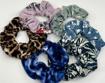 Soft Knit Floral Scrunchies, Ponytail Holder Hair Accessories